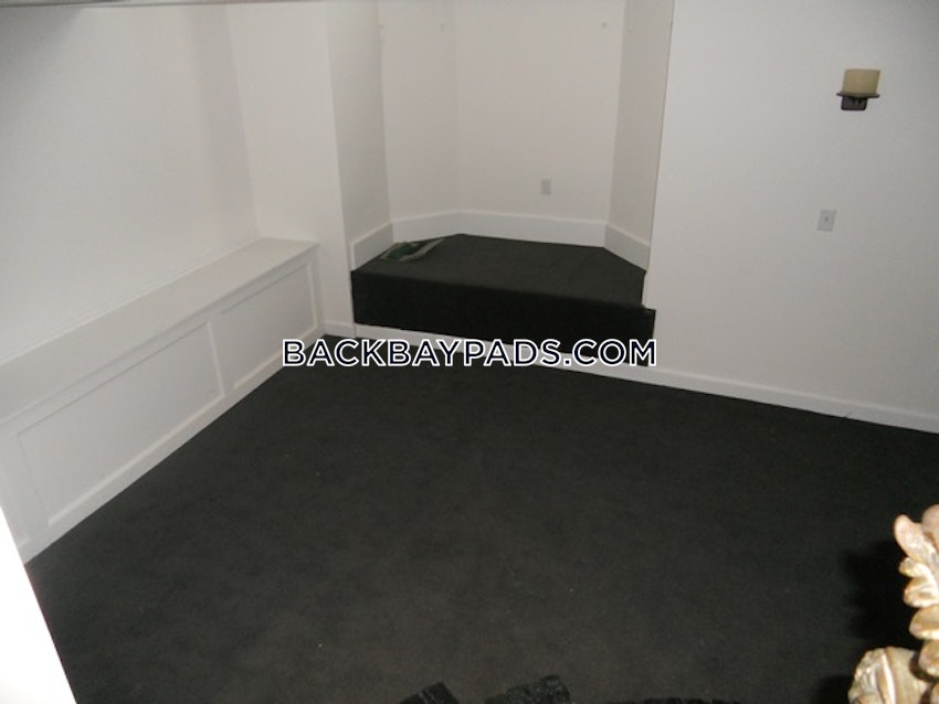 BOSTON - BACK BAY - 1 Bed, 2 Baths - Image 12