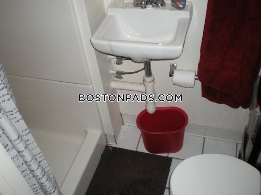 BOSTON - BAY VILLAGE - Studio , 1 Bath - Image 9