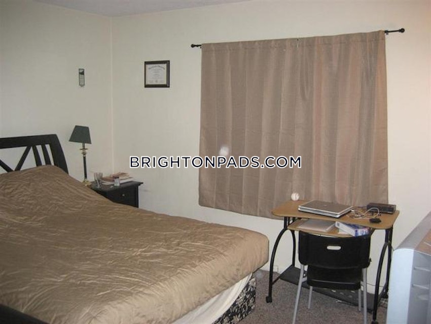 BOSTON - BRIGHTON - BOSTON COLLEGE - 3 Beds, 2 Baths - Image 6