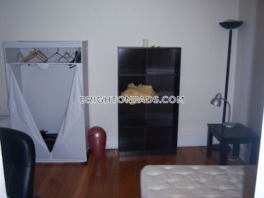 Commonwealth Ave. Boston