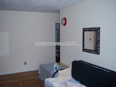 Commonwealth Ave. Boston