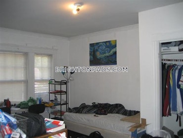 Boston - 5 Beds, 2 Baths