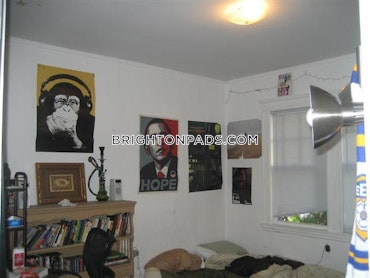 Boston - 5 Beds, 2 Baths