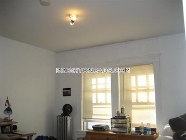 Boston - 5 Beds, 2 Baths