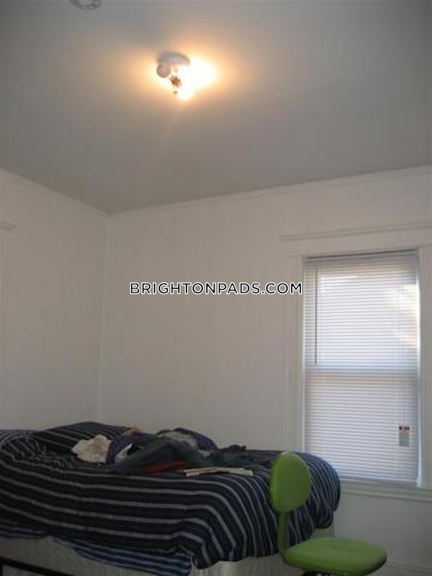 BOSTON - BRIGHTON - BOSTON COLLEGE - 5 Beds, 2 Baths - Image 8