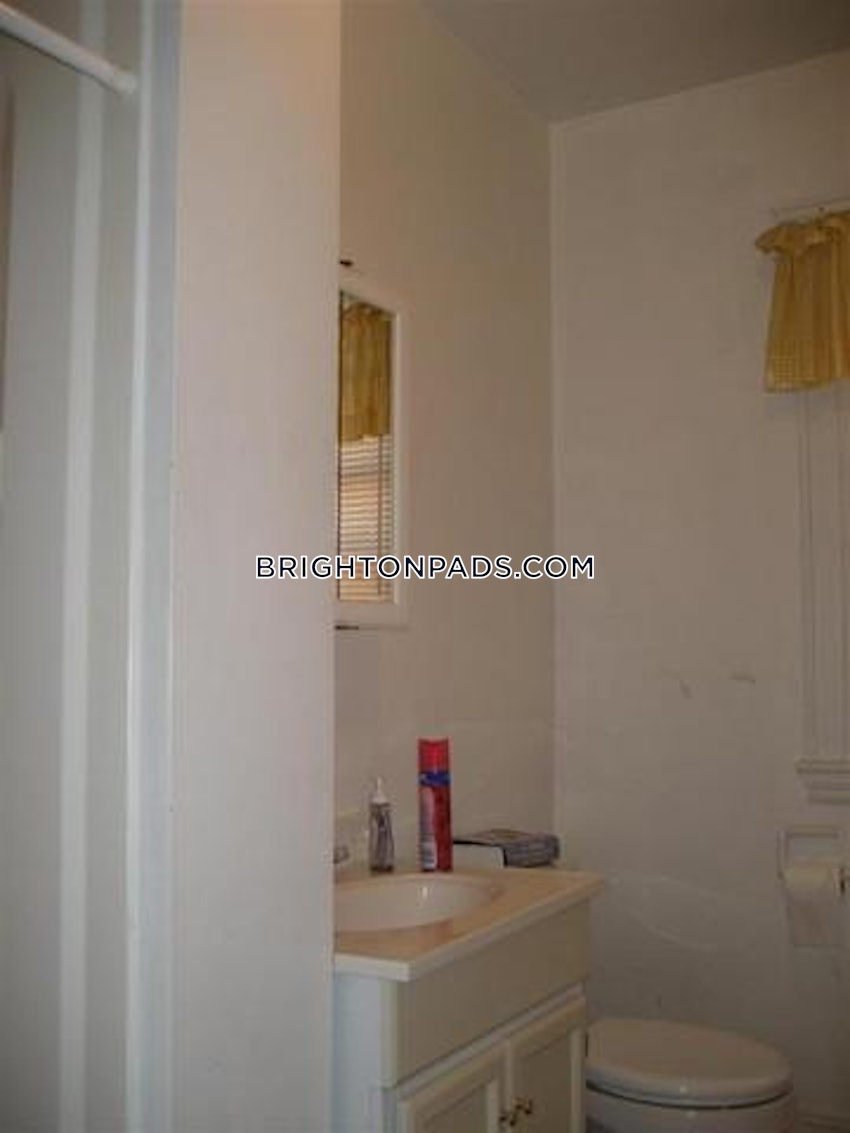 BOSTON - BRIGHTON - BOSTON COLLEGE - 5 Beds, 2 Baths - Image 6