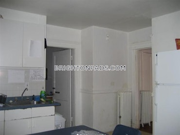 Boston - 5 Beds, 2 Baths