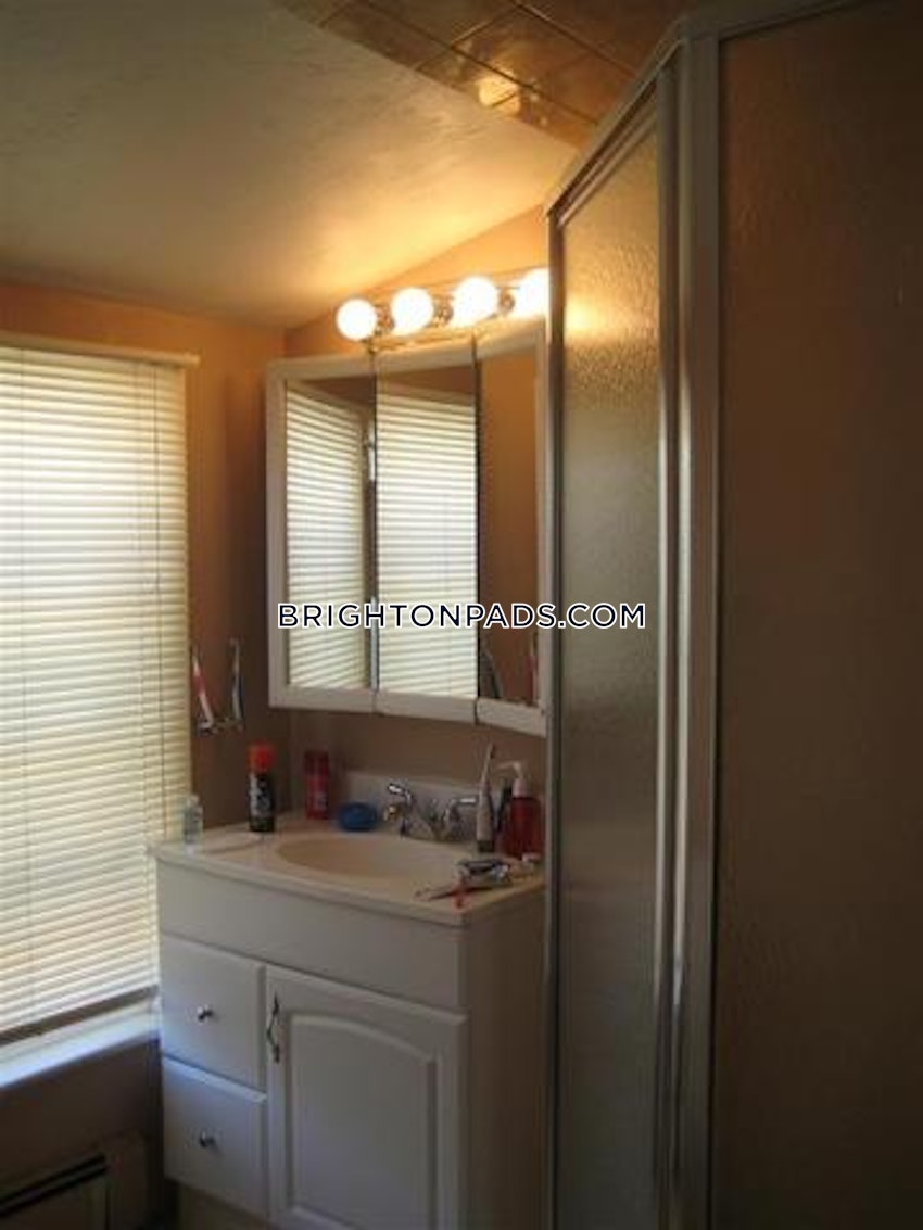 BOSTON - BRIGHTON - BOSTON COLLEGE - 6 Beds, 3 Baths - Image 11