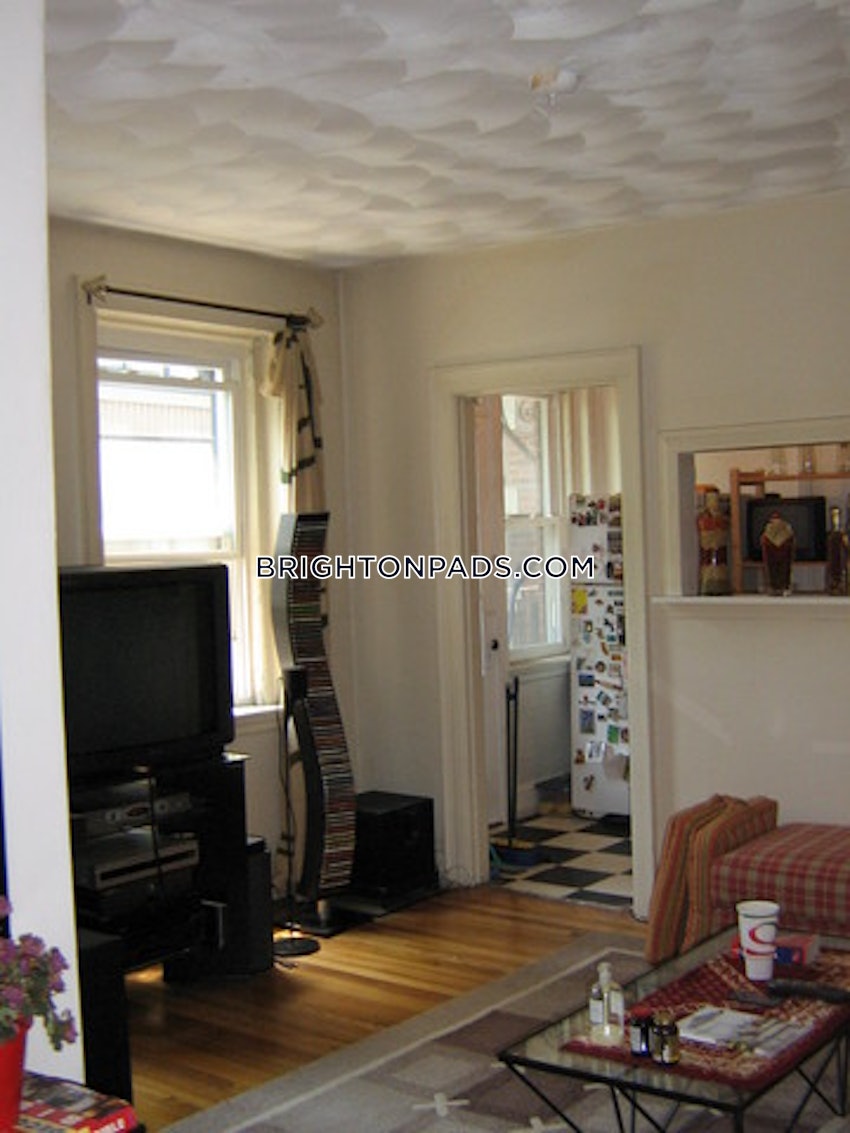 BOSTON - BRIGHTON - BOSTON COLLEGE - 2 Beds, 1 Bath - Image 5