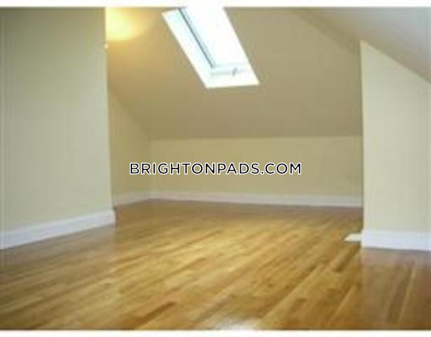 BOSTON - BRIGHTON - BOSTON COLLEGE - 6 Beds, 3 Baths - Image 1