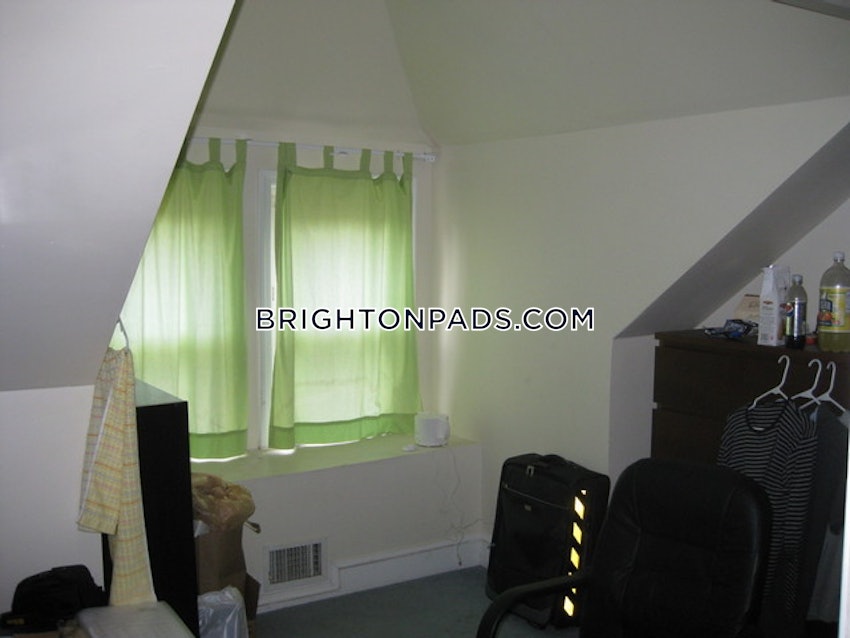 BOSTON - BRIGHTON - BOSTON COLLEGE - 5 Beds, 2 Baths - Image 8