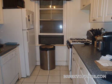 Boston College - Brighton, Boston, MA - 3 Beds, 1 Bath - $2,750 - ID#5558566