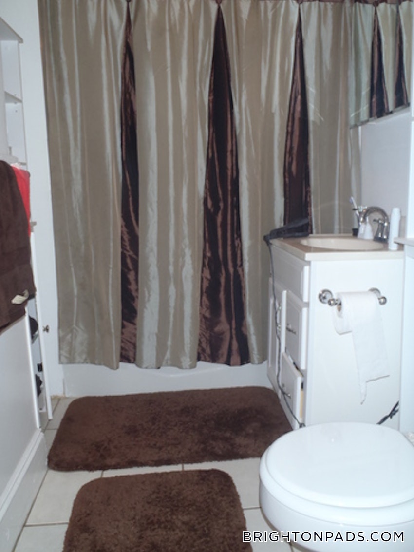 BOSTON - BRIGHTON - BOSTON COLLEGE - 3 Beds, 1 Bath - Image 30