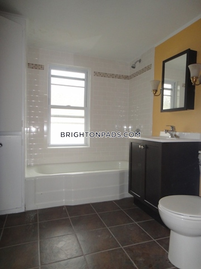 BOSTON - BRIGHTON - BOSTON COLLEGE - 4 Beds, 2 Baths - Image 37