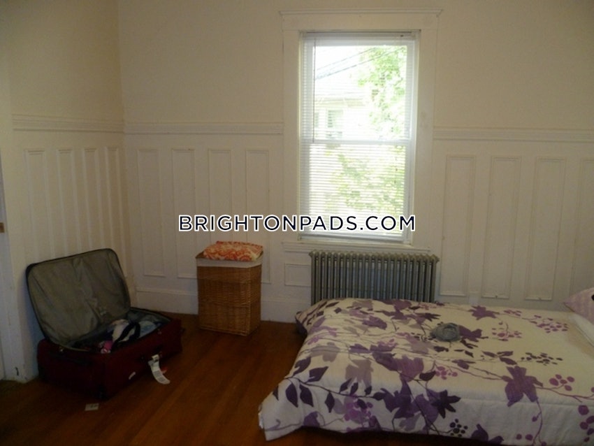 BOSTON - BRIGHTON - BOSTON COLLEGE - 5 Beds, 2 Baths - Image 11