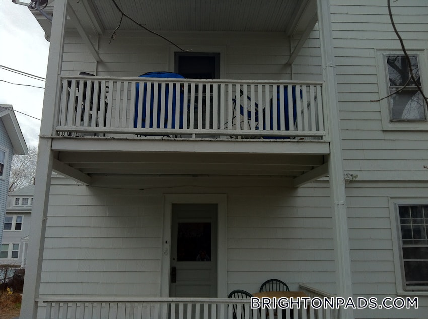 BOSTON - BRIGHTON - BOSTON COLLEGE - 3 Beds, 1 Bath - Image 1