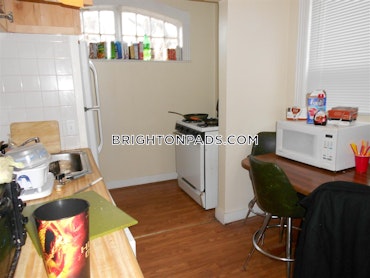 Boston - 4 Beds, 1 Baths