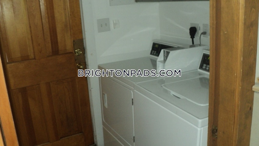 BOSTON - BRIGHTON - BOSTON COLLEGE - 5 Beds, 2 Baths - Image 13