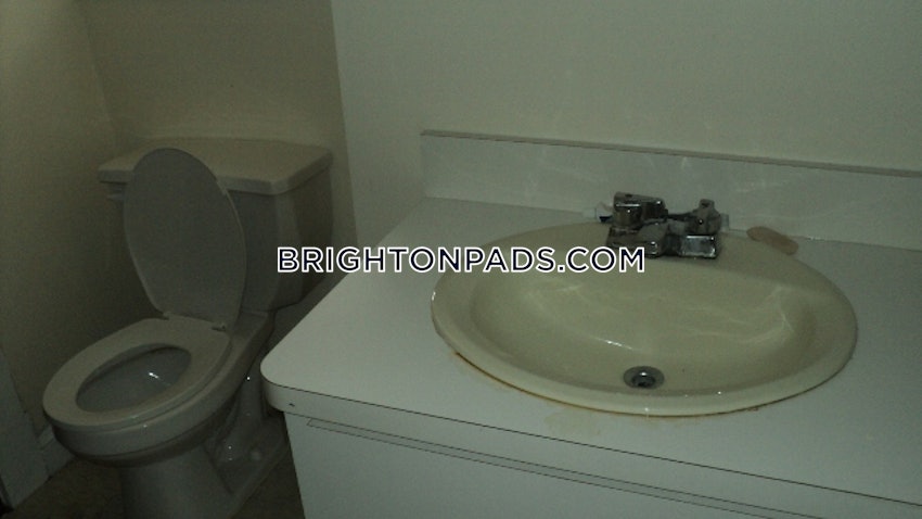 BOSTON - BRIGHTON - BOSTON COLLEGE - 5 Beds, 2 Baths - Image 30