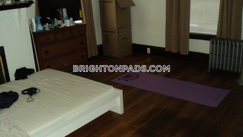 BOSTON - BRIGHTON - BOSTON COLLEGE - 5 Beds, 2 Baths - Image 11