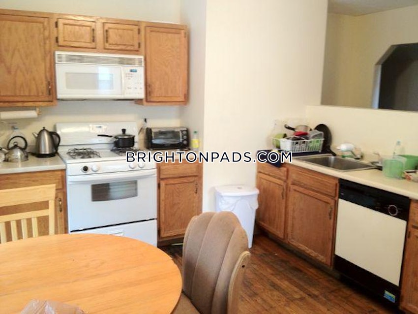 BOSTON - BRIGHTON - BOSTON COLLEGE - 5 Beds, 2 Baths - Image 1