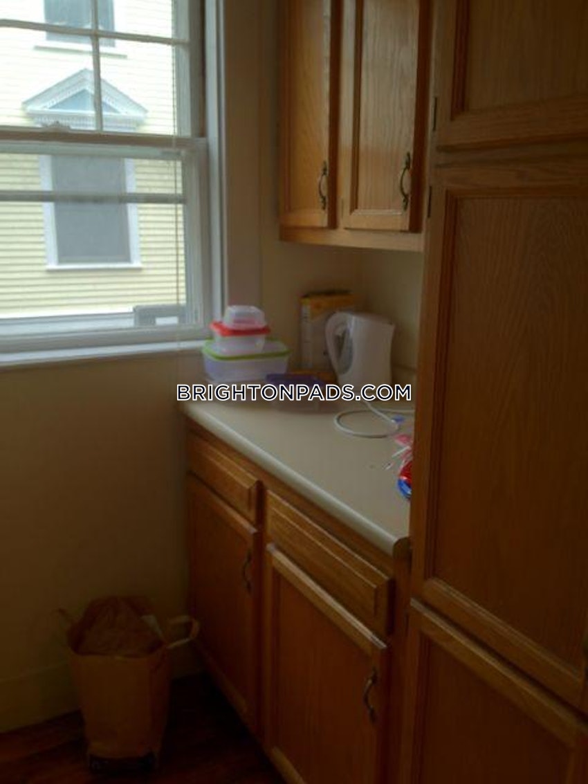 BOSTON - BRIGHTON - BOSTON COLLEGE - 5 Beds, 2 Baths - Image 22