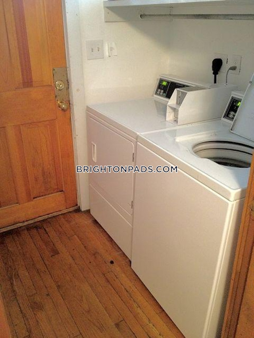 BOSTON - BRIGHTON - BOSTON COLLEGE - 5 Beds, 2 Baths - Image 23