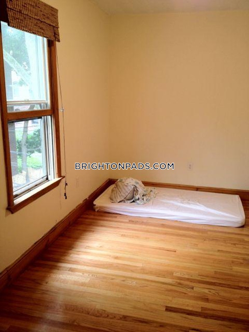 BOSTON - BRIGHTON - BOSTON COLLEGE - 5 Beds, 2 Baths - Image 14