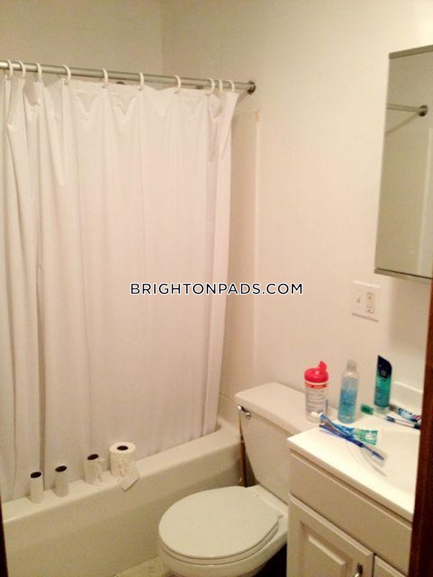 BOSTON - BRIGHTON - BOSTON COLLEGE - 5 Beds, 2 Baths - Image 19