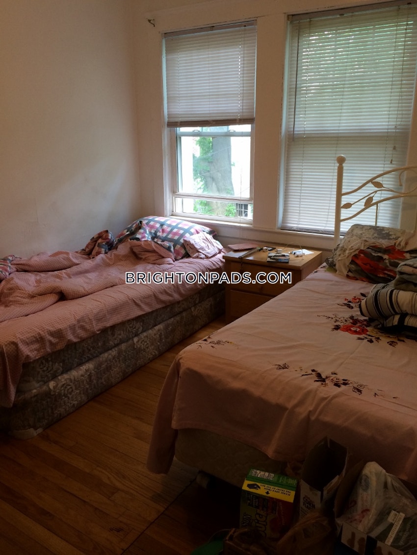 BOSTON - BRIGHTON - BOSTON COLLEGE - 5 Beds, 2.5 Baths - Image 26