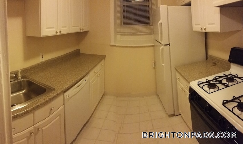 BOSTON - BRIGHTON - BOSTON COLLEGE - 3 Beds, 1 Bath - Image 14