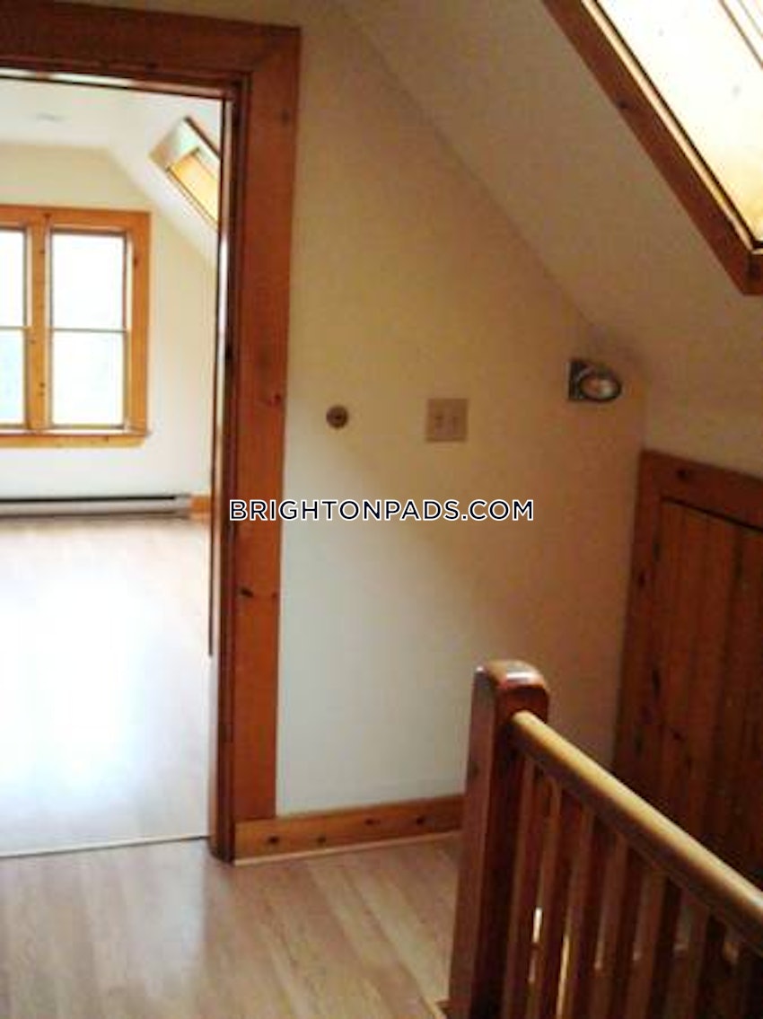 BOSTON - BRIGHTON - BOSTON COLLEGE - 4 Beds, 2 Baths - Image 17