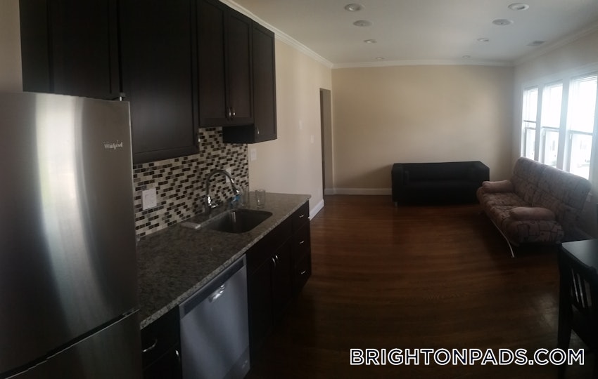 BOSTON - BRIGHTON - BOSTON COLLEGE - 4 Beds, 2 Baths - Image 9