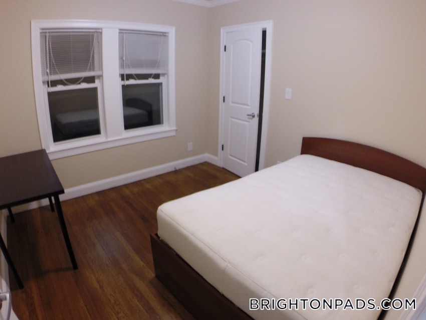 BOSTON - BRIGHTON - BOSTON COLLEGE - 4 Beds, 2 Baths - Image 5