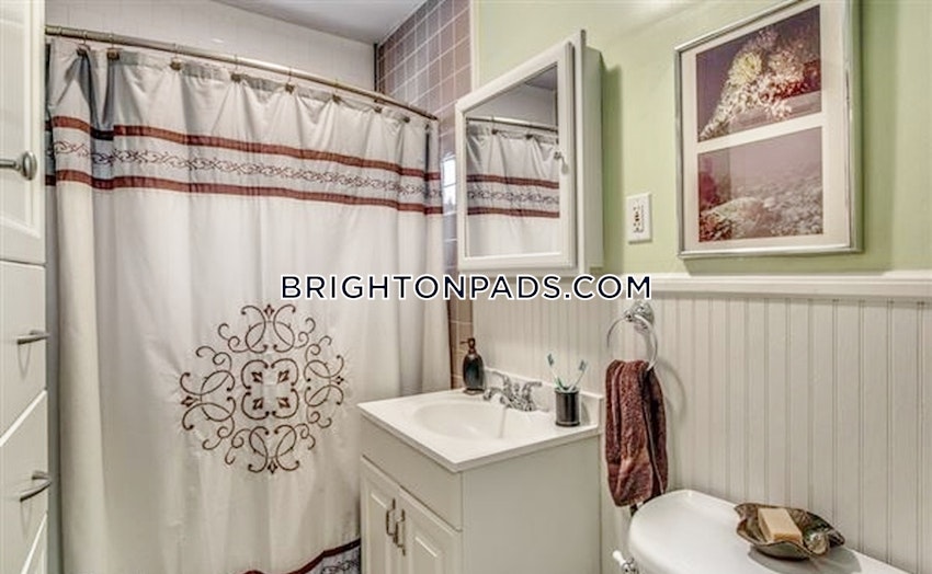BOSTON - BRIGHTON - OAK SQUARE - 4 Beds, 1.5 Baths - Image 13