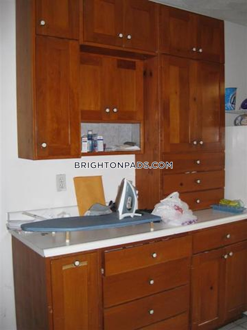BOSTON - BRIGHTON - BRIGHTON CENTER - 3 Beds, 1 Bath - Image 34
