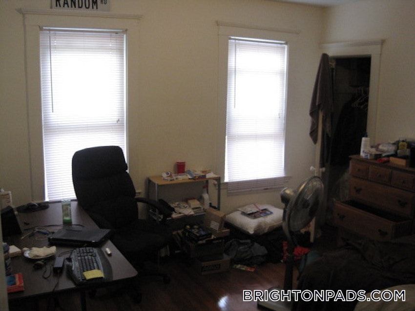 BOSTON - BRIGHTON - BRIGHTON CENTER - 3 Beds, 1 Bath - Image 5