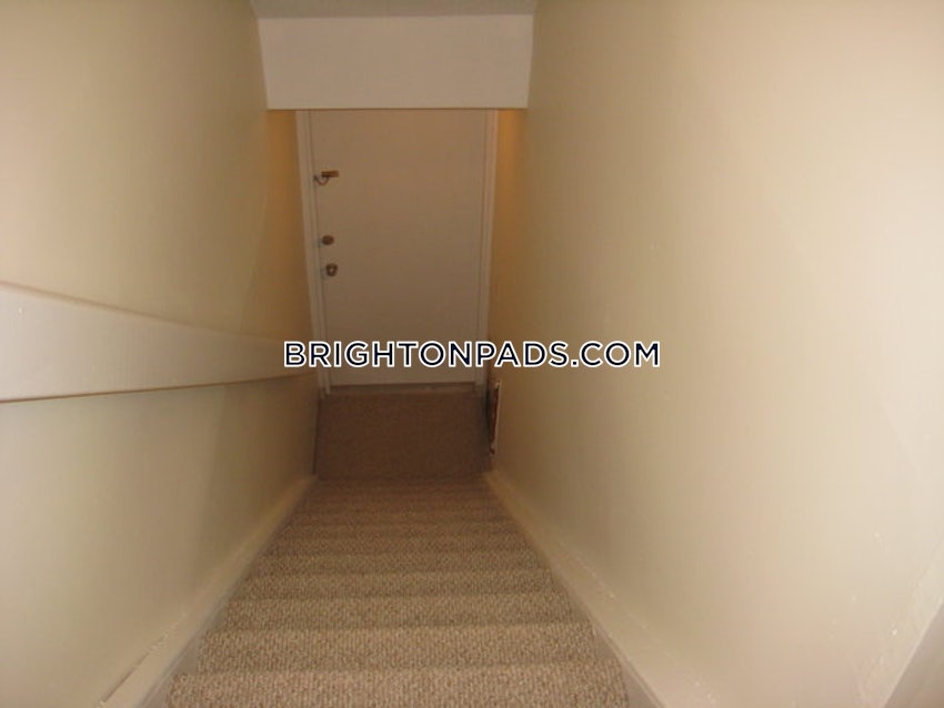 BOSTON - BRIGHTON - BRIGHTON CENTER - 3 Beds, 1.5 Baths - Image 16