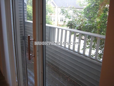 Boston - 3 Beds, 1.5 Baths