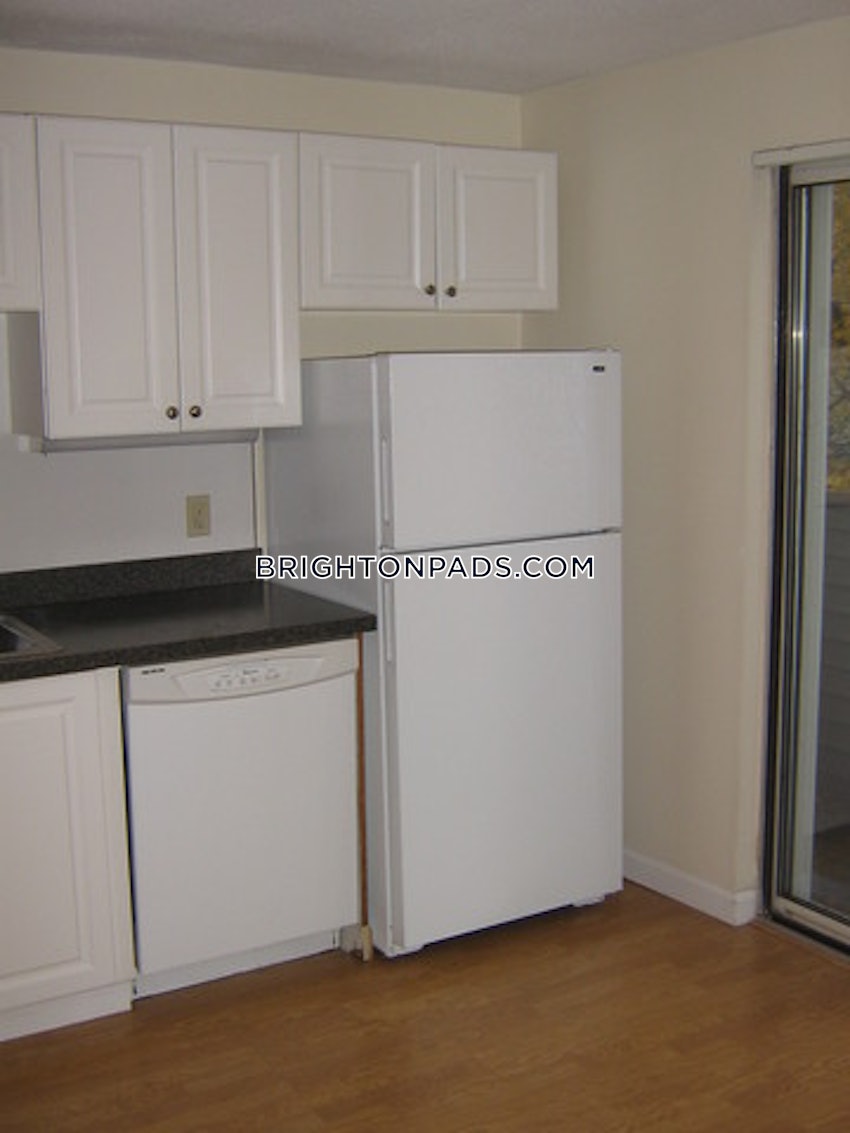 BOSTON - BRIGHTON - BRIGHTON CENTER - 3 Beds, 1.5 Baths - Image 5