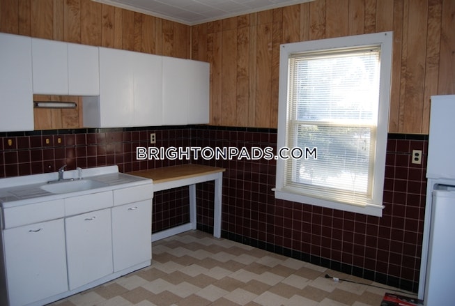 Boston - $3,300+ /mo