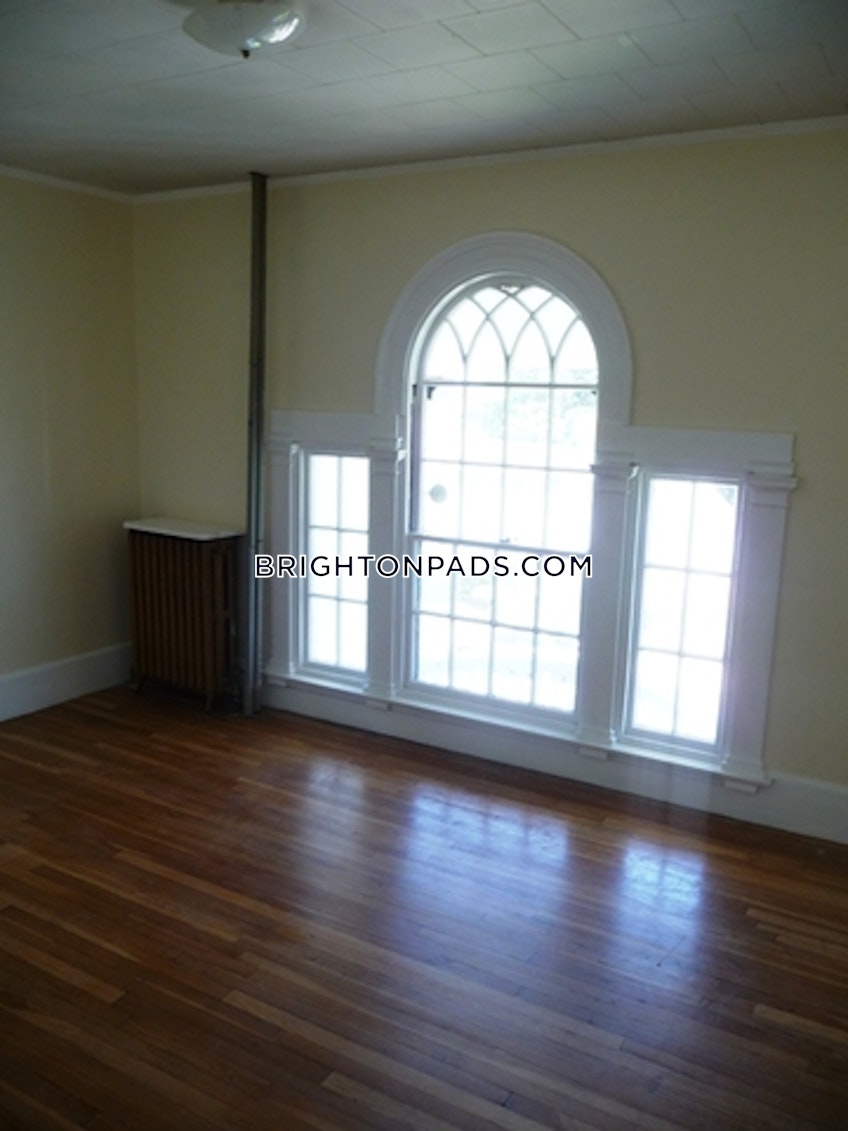 Boston - $3,300+ /month