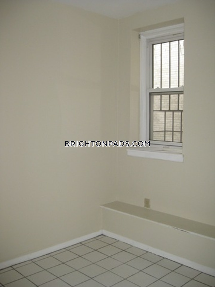 BOSTON - BRIGHTON - BOSTON COLLEGE - 1 Bed, 1 Bath - Image 28