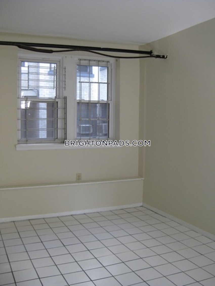 BOSTON - BRIGHTON - BOSTON COLLEGE - 1 Bed, 1 Bath - Image 11