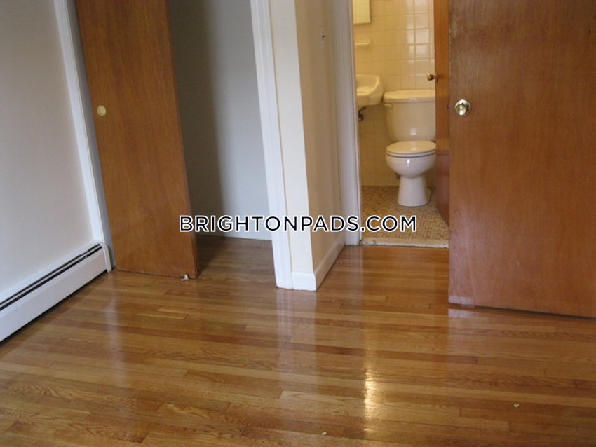 BOSTON - BRIGHTON - BRIGHTON CENTER - 1 Bed, 1 Bath - Image 4