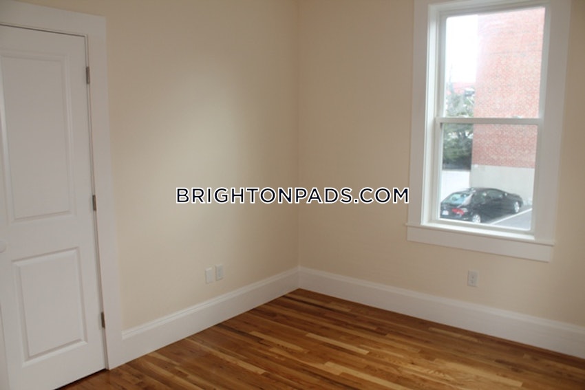 BOSTON - BRIGHTON - BRIGHTON CENTER - 3 Beds, 4 Baths - Image 4