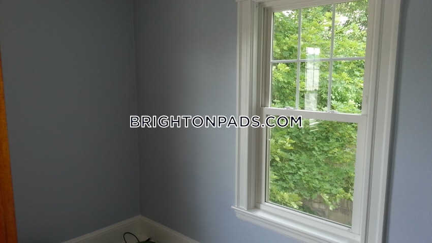 BOSTON - BRIGHTON - BRIGHTON CENTER - 4 Beds, 1 Bath - Image 24