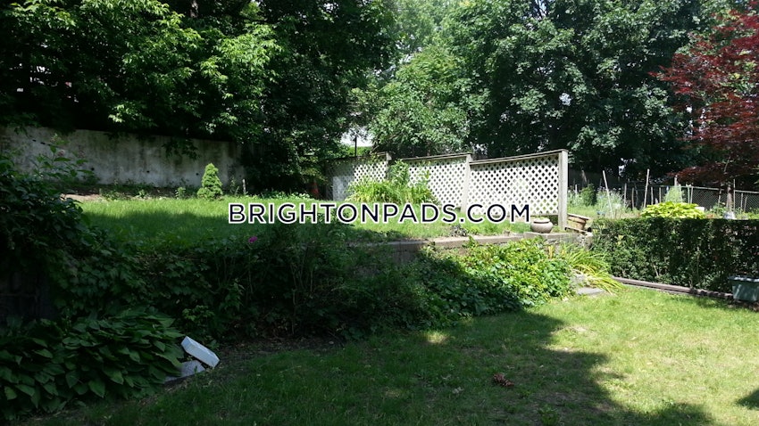 BOSTON - BRIGHTON - BRIGHTON CENTER - 4 Beds, 1 Bath - Image 12