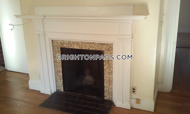 Boston - $3,300+ /mo