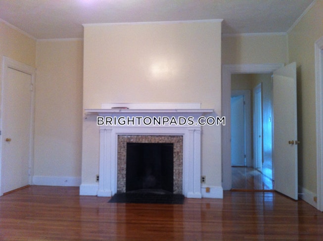 Boston - $3,300+ /mo